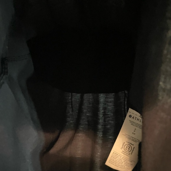 Athleta Essence Support V-Neck Tank Top - Black - Picture 8 of 10